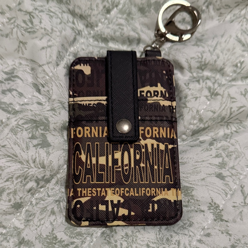 California Themed card Case with Keychain - Black and Tan